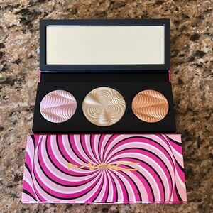 MAC skinfinish palette